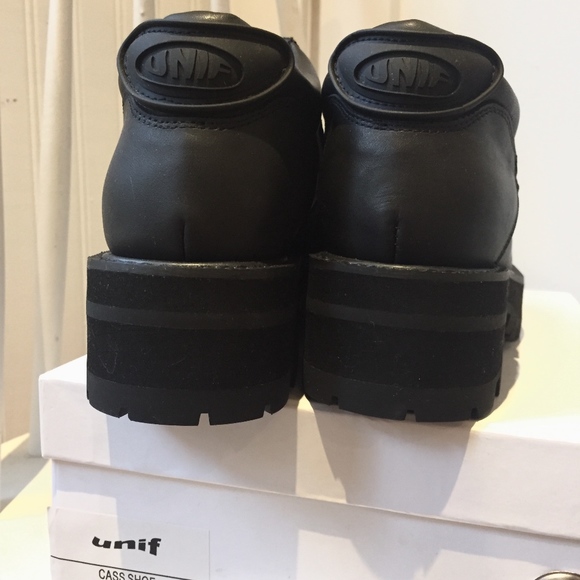 UNIF Cass Shoe - Picture 2 of 4